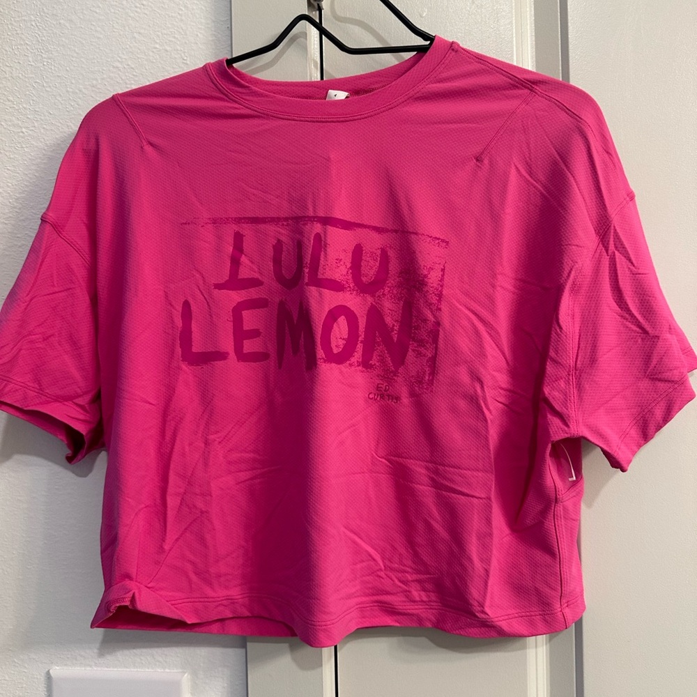 Lululemon Cropped Lightweight Shirt